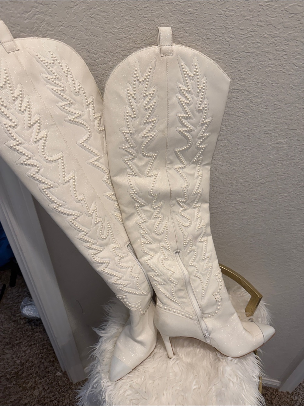 Gianni Bini White Pearl Embellished Western Boots | Women’s Size 10M